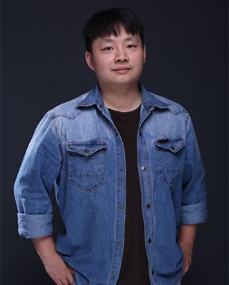 一区草逼吧器乐表演部部主任